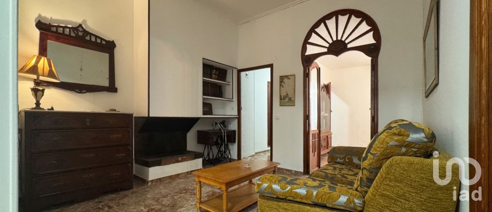 Piso 3 habitaciones de 141 m² en Pego (03780)