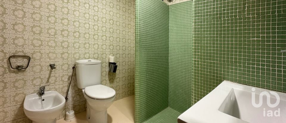 Piso 3 habitaciones de 141 m² en Pego (03780)