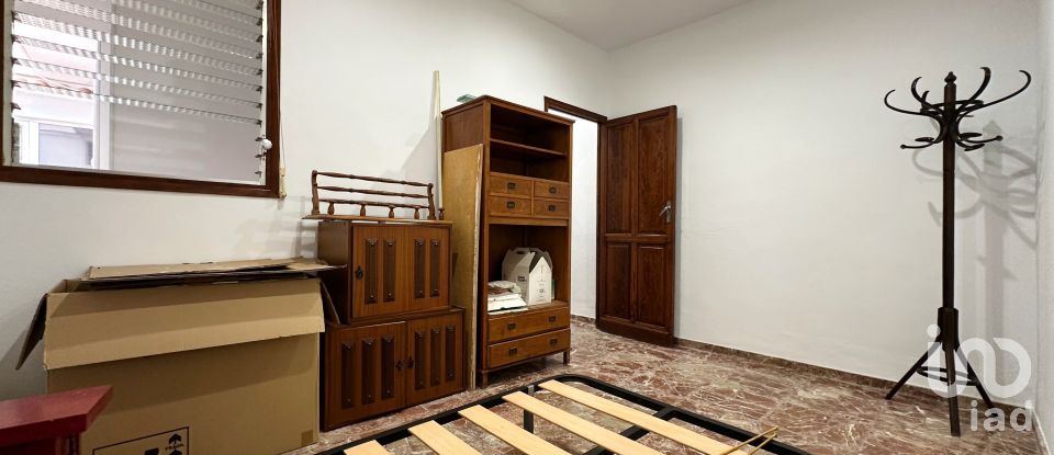 Piso 3 habitaciones de 141 m² en Pego (03780)