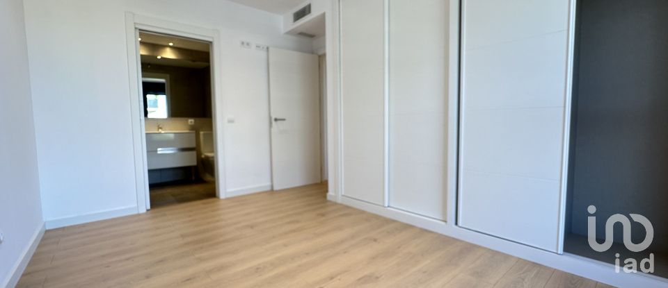 Piso 3 habitaciones de 120 m² en Barcelona (08014)