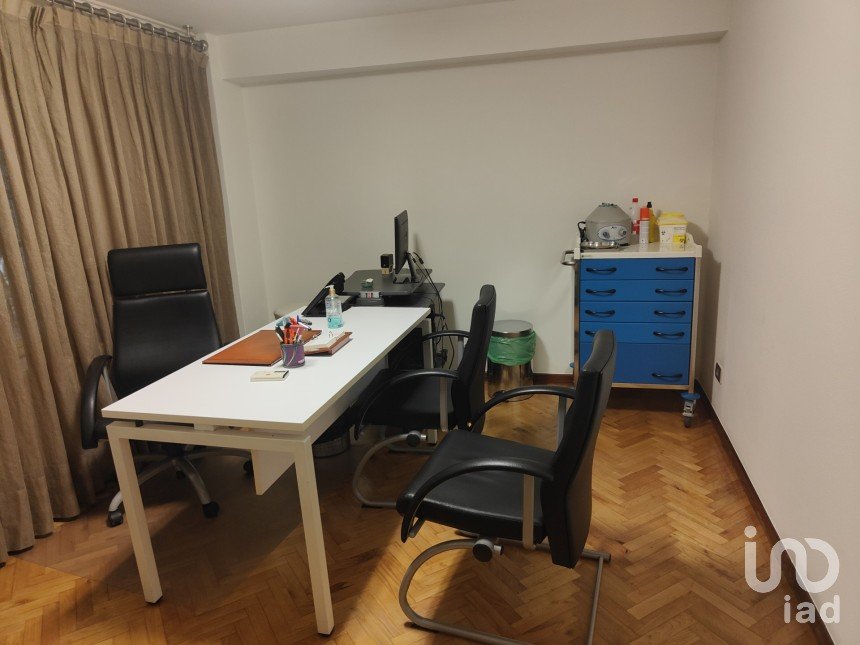 Tienda / local comercial de 159 m² en O Porriño (36400)