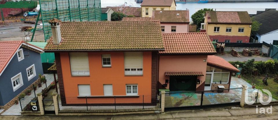 Casa 4 habitacions de 200 m² a Lloreda (33418)