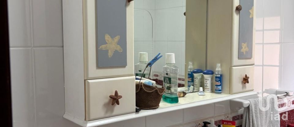 Casa 4 habitacions de 200 m² a Lloreda (33418)