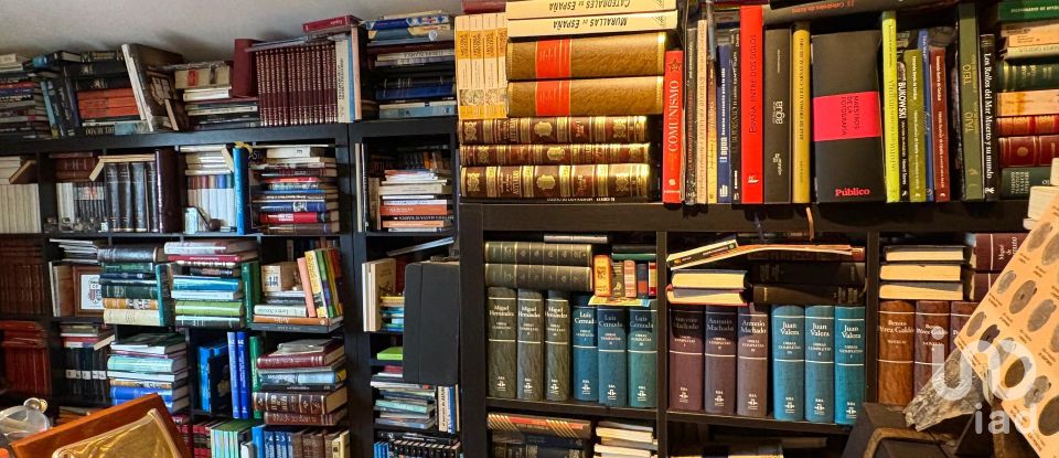 Casa 4 habitacions de 200 m² a Lloreda (33418)