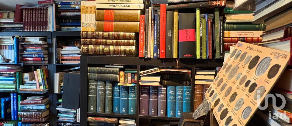 Casa 4 habitacions de 200 m² a Lloreda (33418)