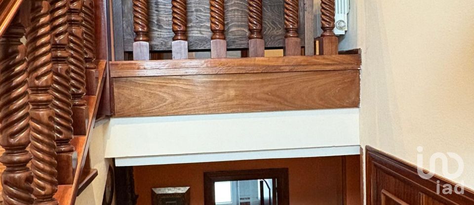 Casa 4 habitacions de 200 m² a Lloreda (33418)