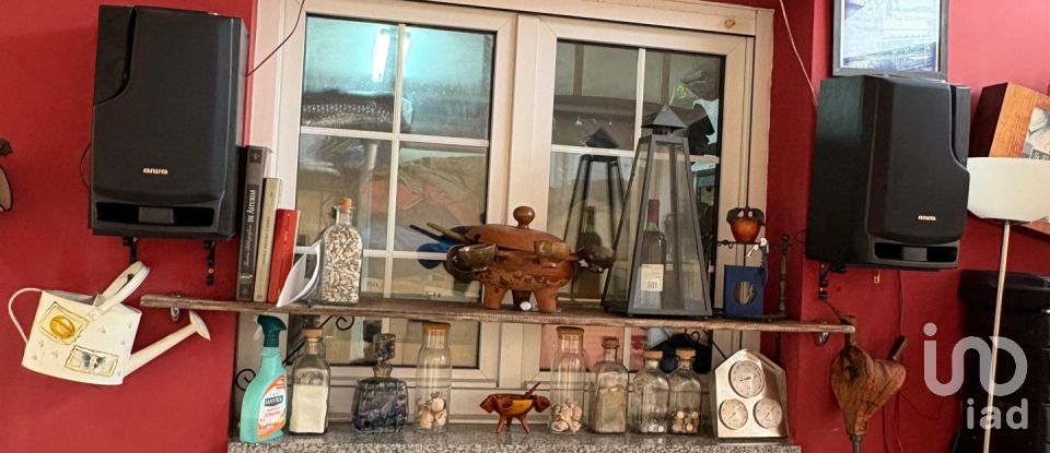 Casa 4 habitacions de 200 m² a Lloreda (33418)