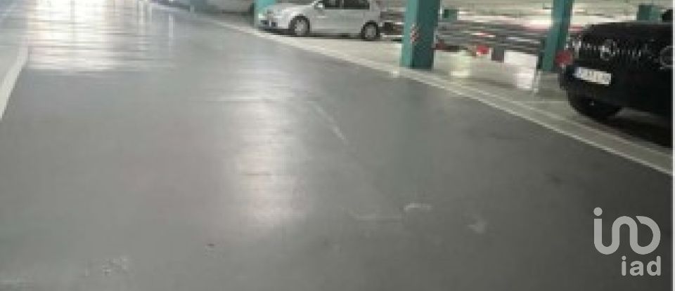 Piso 3 habitaciones de 115 m² en Barcelona (08019)