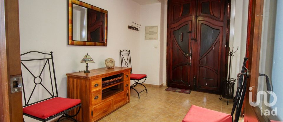 Casa de poble 3 habitacions de 240 m² a Oliva (46780)