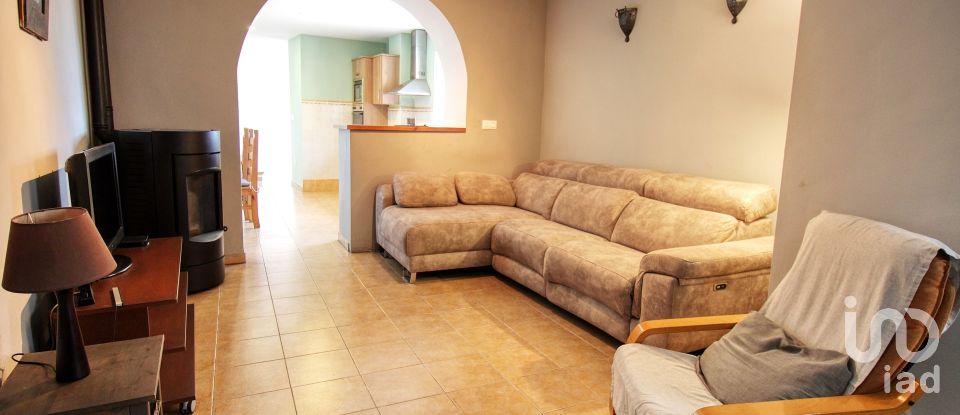 Casa de poble 3 habitacions de 240 m² a Oliva (46780)