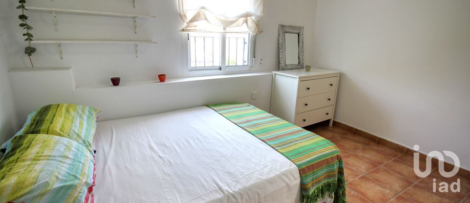 Casa de poble 3 habitacions de 240 m² a Oliva (46780)