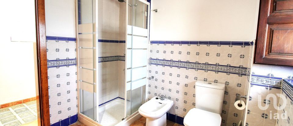 Casa de poble 3 habitacions de 240 m² a Oliva (46780)