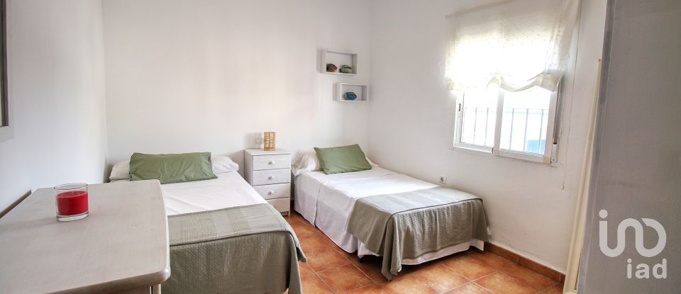 Casa de poble 3 habitacions de 240 m² a Oliva (46780)