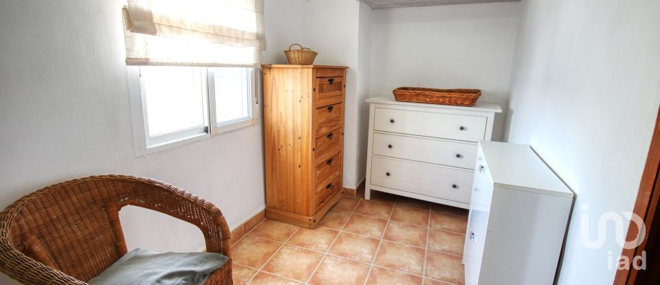 Casa de poble 3 habitacions de 240 m² a Oliva (46780)