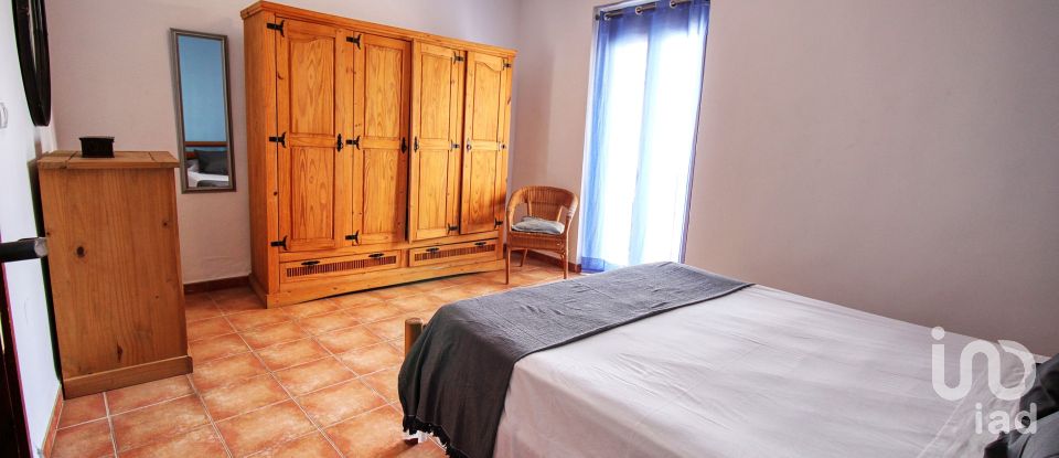 Casa de poble 3 habitacions de 240 m² a Oliva (46780)