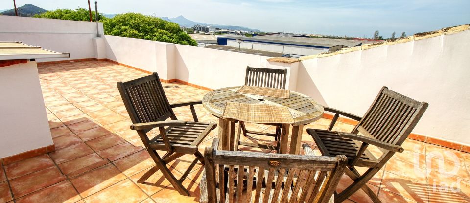 Casa de poble 3 habitacions de 240 m² a Oliva (46780)