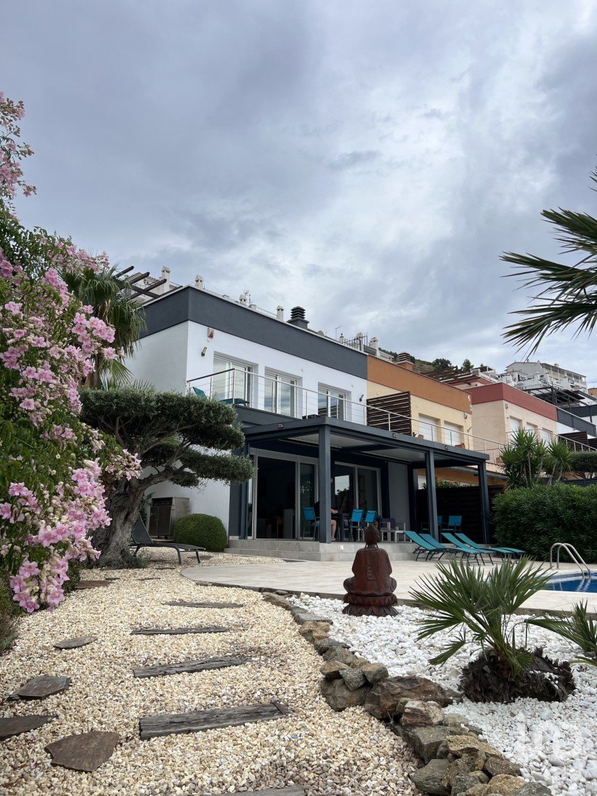 Casa 3 habitacions de 207 m² a Roses (17480)