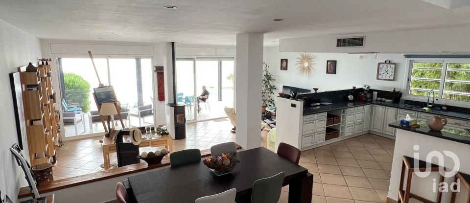 Casa 3 habitacions de 207 m² a Roses (17480)