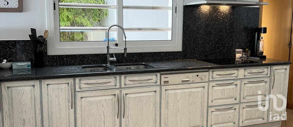 Casa 3 habitacions de 207 m² a Roses (17480)