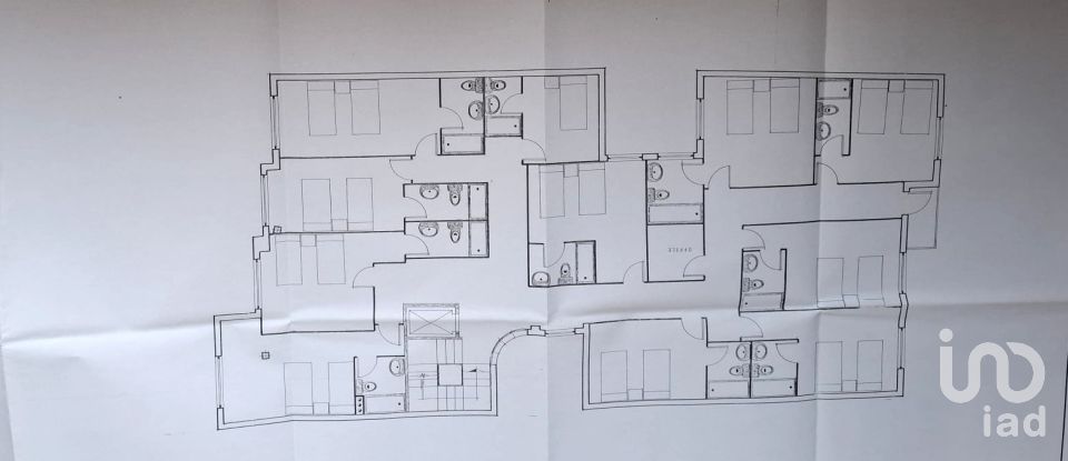 Hotel 2* of 1,709 m² in Raxo (36992)