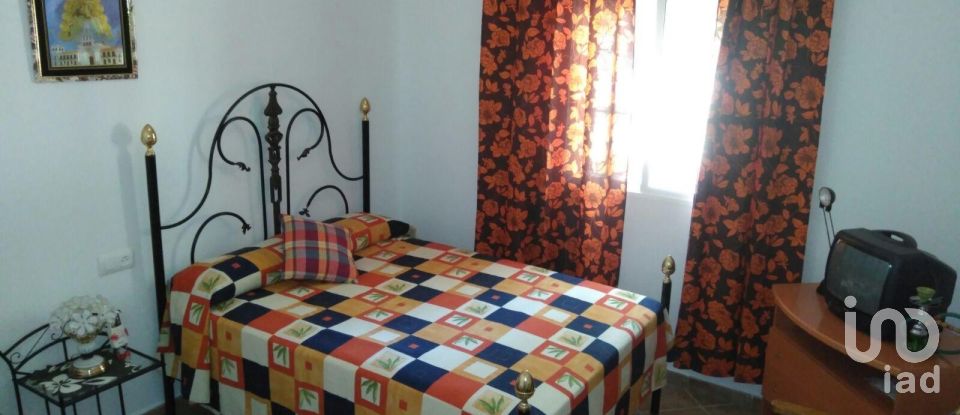 Terreno de 5.201 m² en Lora del Río (41440)