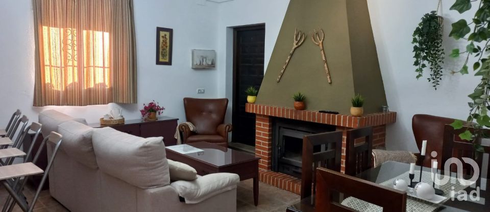 Casa rural 4 habitacions de 118 m² a Hornachuelos (14740)