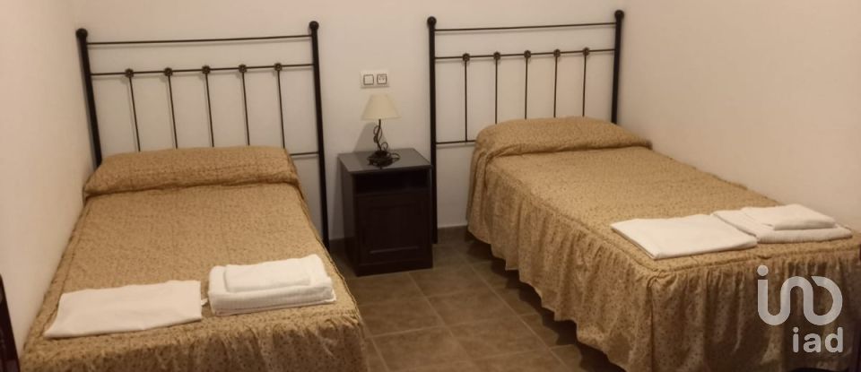 Casa rural 4 habitacions de 118 m² a Hornachuelos (14740)