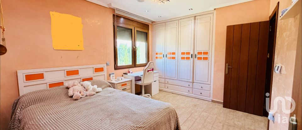 Casa rústica 5 habitacions de 578 m² a Aspe (03680)