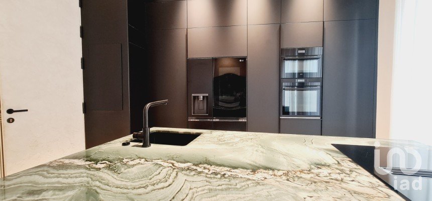 Pis 4 habitacions de 198 m² a Málaga (29008)