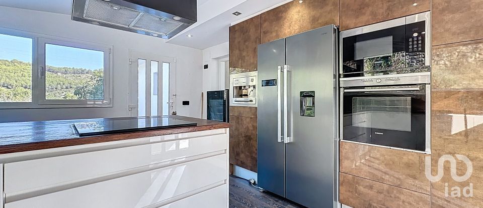 Casa 4 habitaciones de 216 m² en Sant Pere de Ribes (08810)