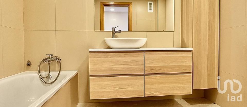 Pis 3 habitacions de 158 m² a Alicante/Alacant (03016)