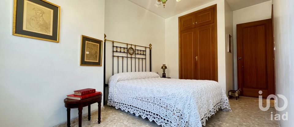 Piso 3 habitaciones de 82 m² en Pego (03780)