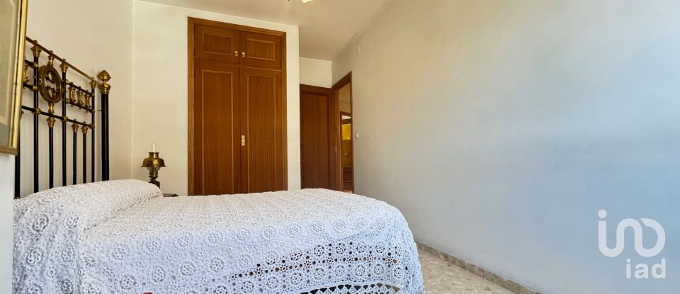 Piso 3 habitaciones de 82 m² en Pego (03780)