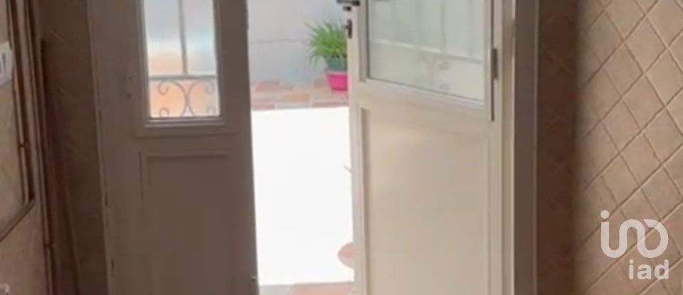 House 4 bedrooms of 243 m² in Huelma (23560)