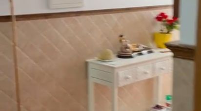 House 4 bedrooms of 243 m² in Huelma (23560)