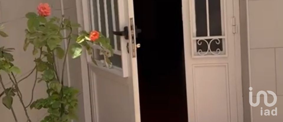 House 4 bedrooms of 243 m² in Huelma (23560)