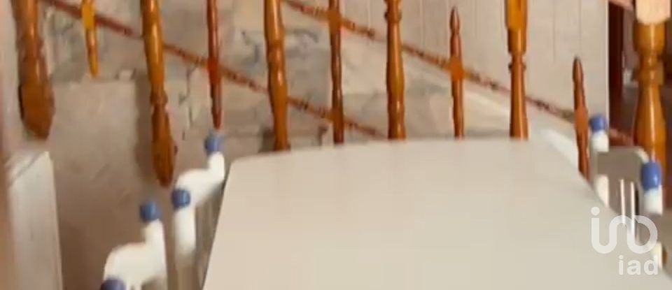 House 4 bedrooms of 243 m² in Huelma (23560)