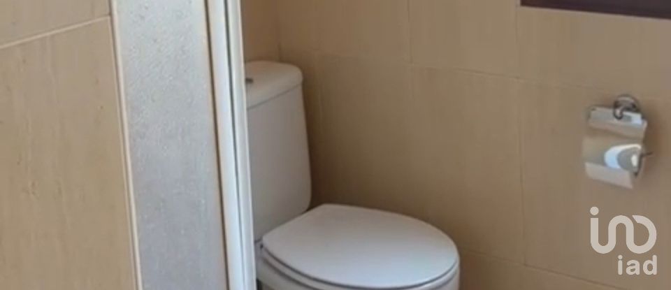 House 4 bedrooms of 243 m² in Huelma (23560)