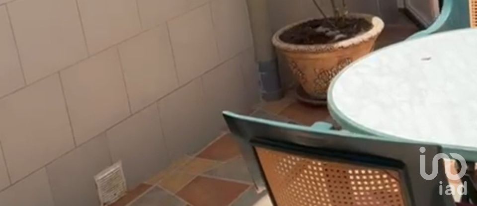 House 4 bedrooms of 243 m² in Huelma (23560)