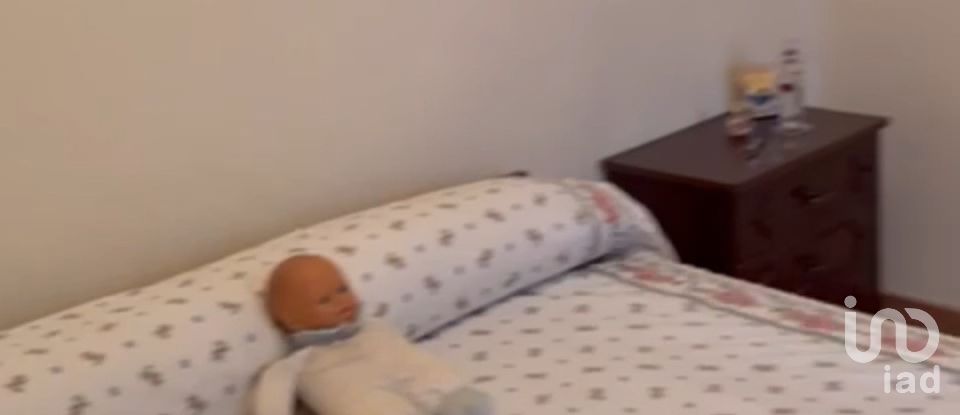 House 4 bedrooms of 243 m² in Huelma (23560)