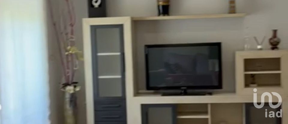 House 4 bedrooms of 243 m² in Huelma (23560)