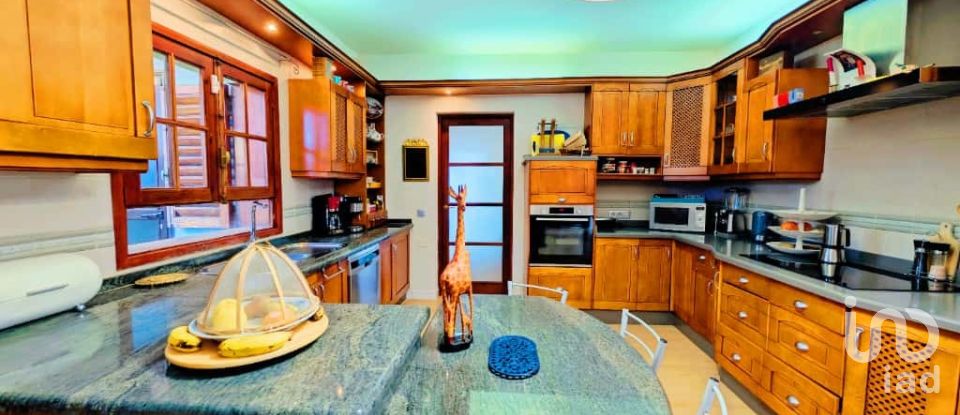 Chalet 5 habitaciones de 309 m² en San Cristóbal de La Laguna (38206)