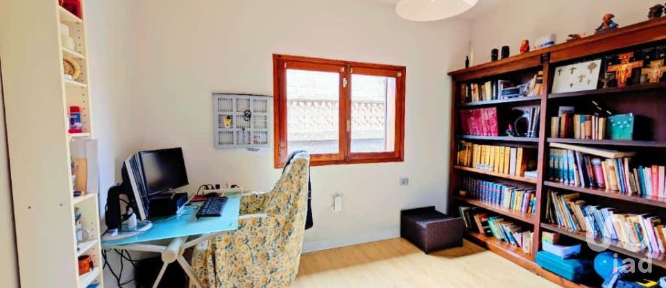 Chalet 5 habitaciones de 309 m² en San Cristóbal de La Laguna (38206)