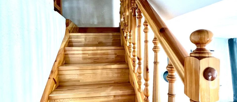 Casa de pueblo 5 habitaciones de 160 m² en Fredes (12599)