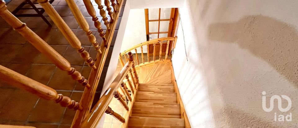 Casa de pueblo 5 habitaciones de 160 m² en Fredes (12599)