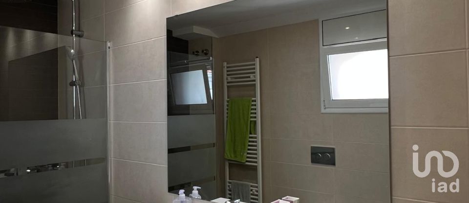 Duplex 5 bedrooms of 216 m² in Terrassa (08221)