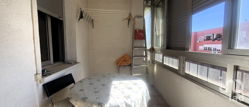 Pis 3 habitacions de 101 m² a Meco (28880)