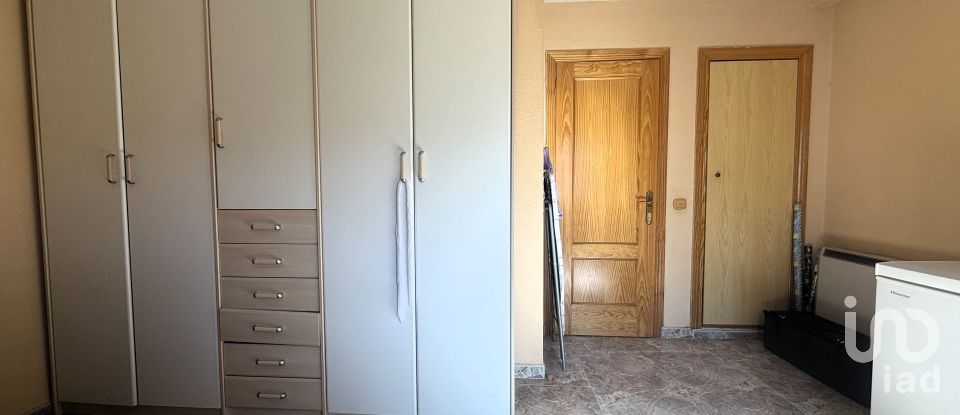 Pis 3 habitacions de 101 m² a Meco (28880)