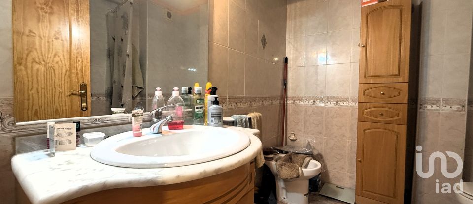 Pis 3 habitacions de 101 m² a Meco (28880)