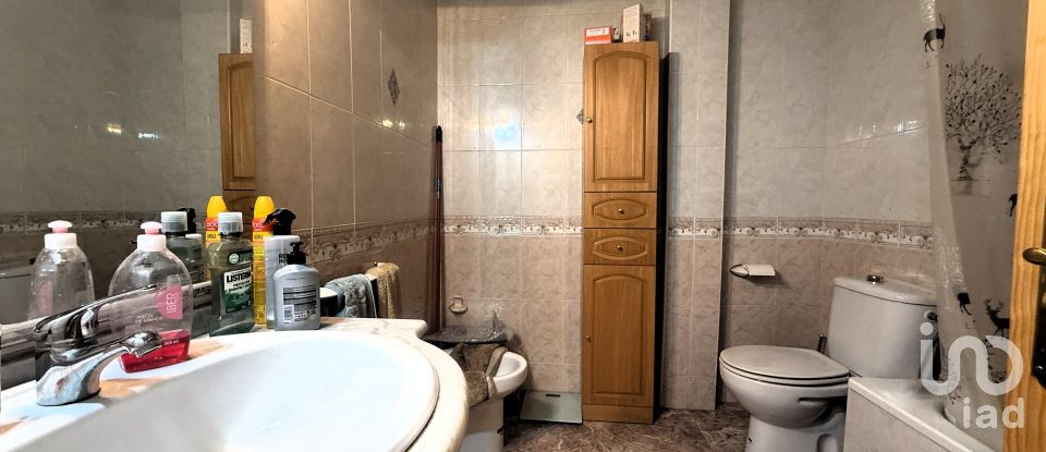 Pis 3 habitacions de 101 m² a Meco (28880)